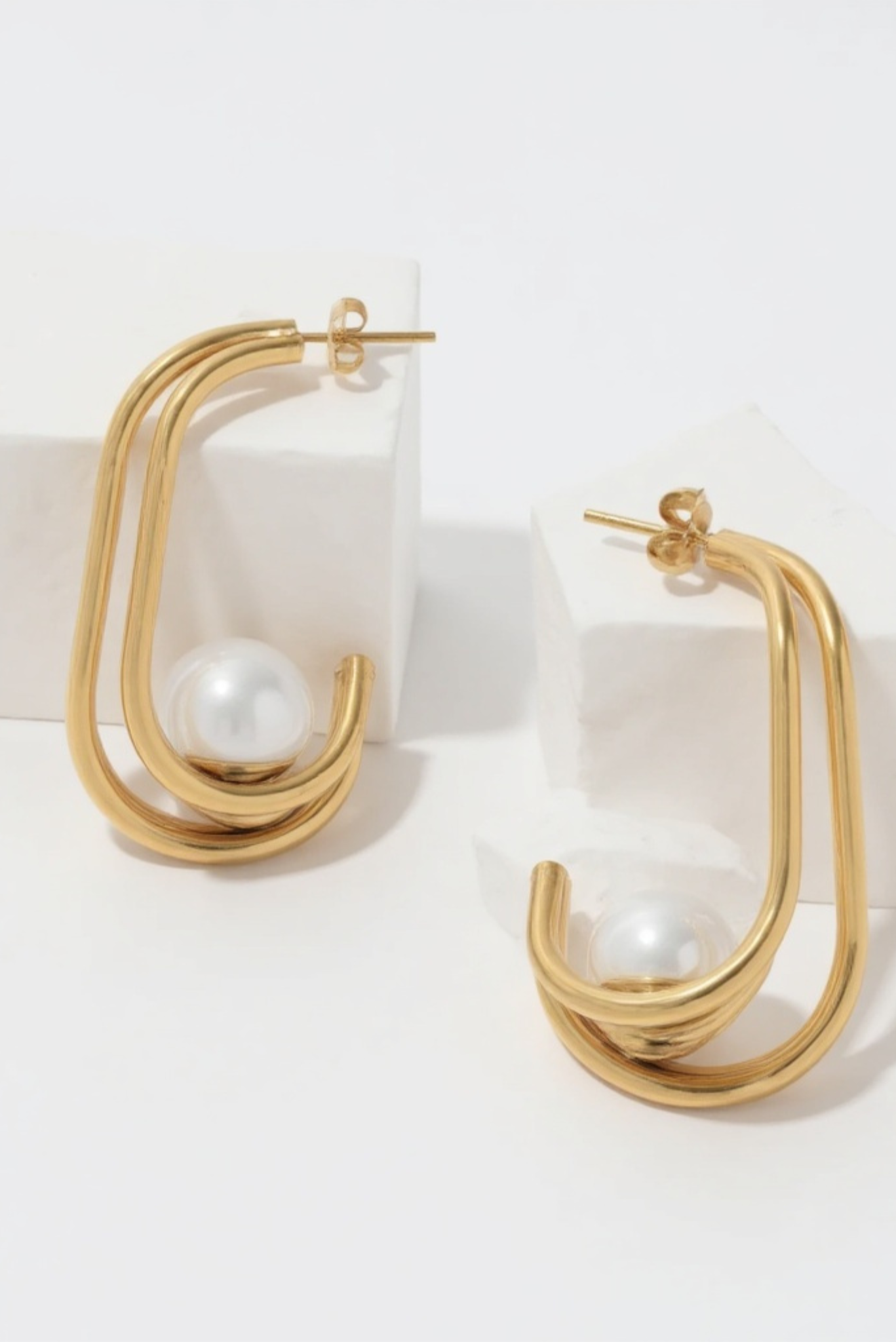 Thalia Waterproof Earring Shiny Faux Pearl at Center Dazzling,Akalia,www.akaliaofficial.com