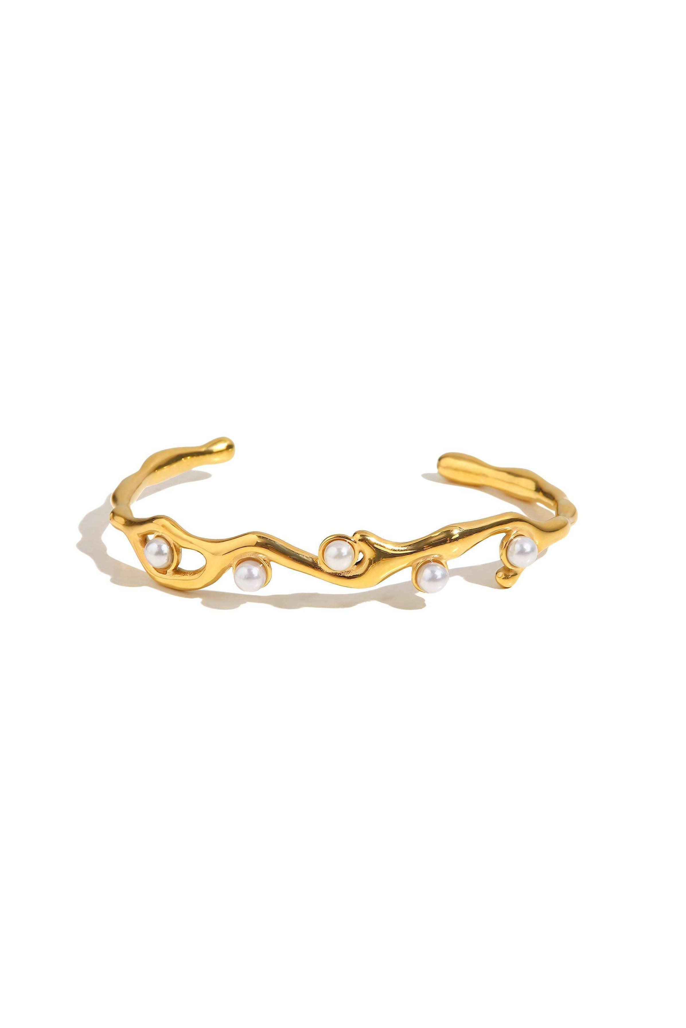 Waterproof Diane 18k gold plated stainless steel pearl bracelet,Akalia,www.akaliaofficial.com